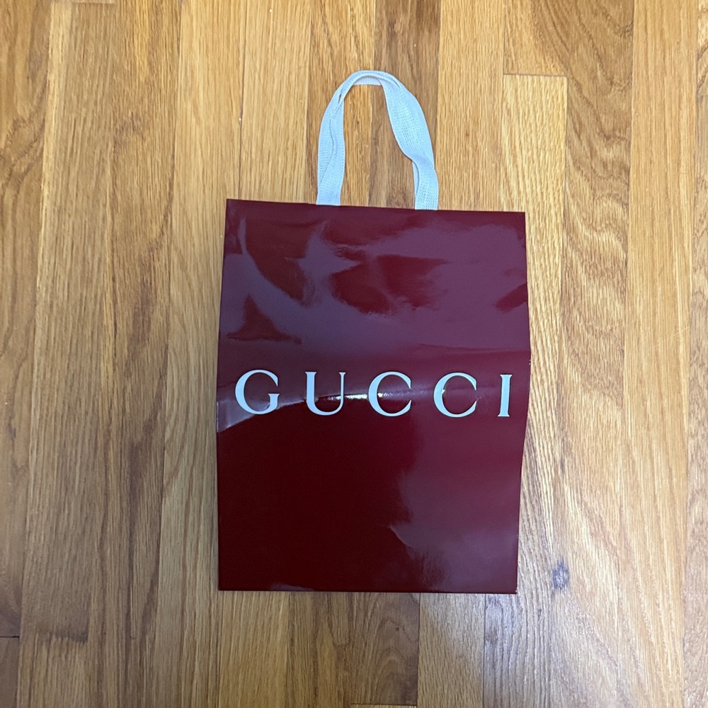 Gucci shopping bag